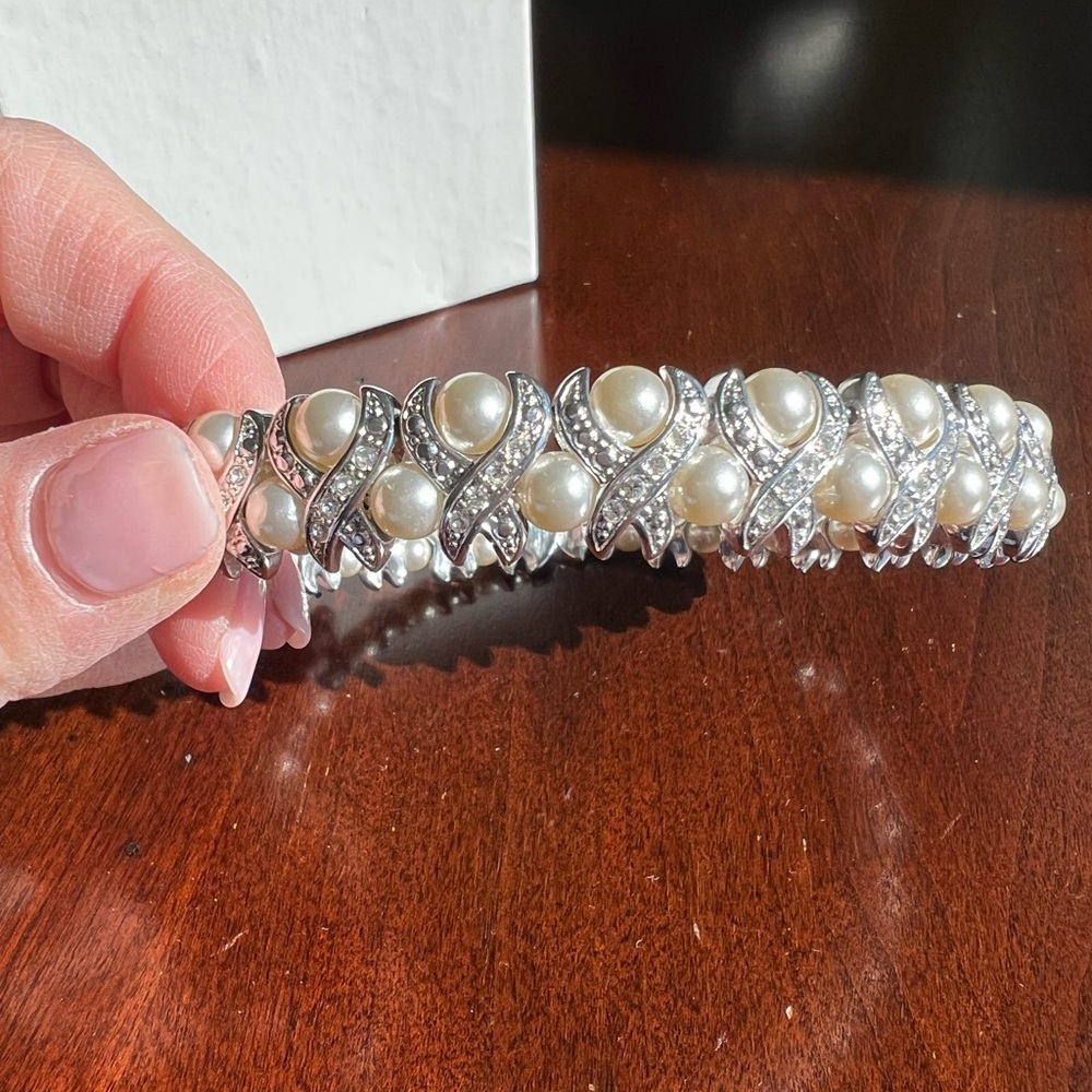 Choker pearls and crystal necklace